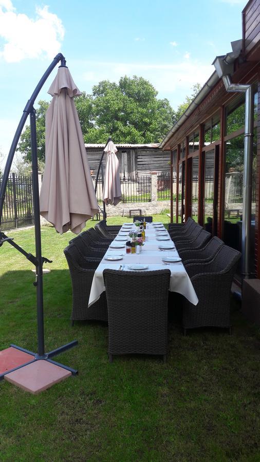 Lakata Guest House Zasele Bagian luar foto